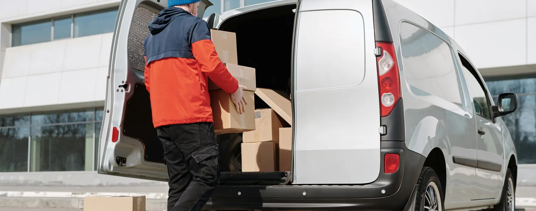 Driver & waste collector for a sustainable company